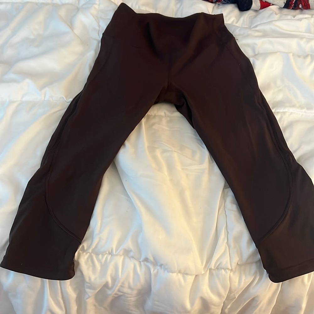 Lululemon 18” crops !